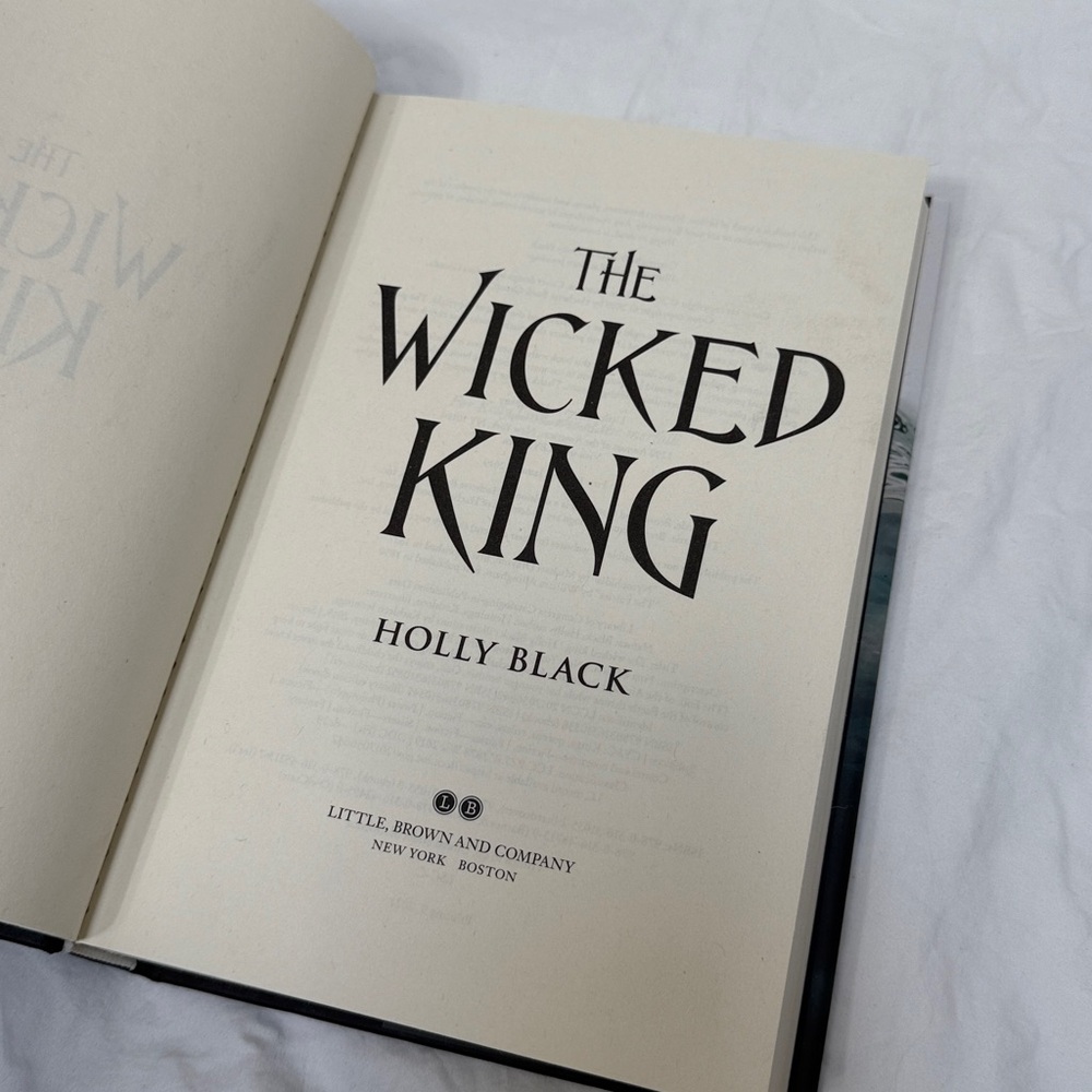 “The Cruel Prince” & “The Wicked King” Hardcover Fantasy Book Set by Holly Black - Picture 14 of 16